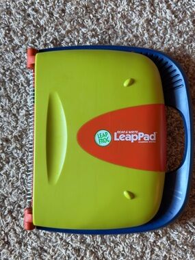 LeapFrog Read & Write LeapPad Learning System with Stylus